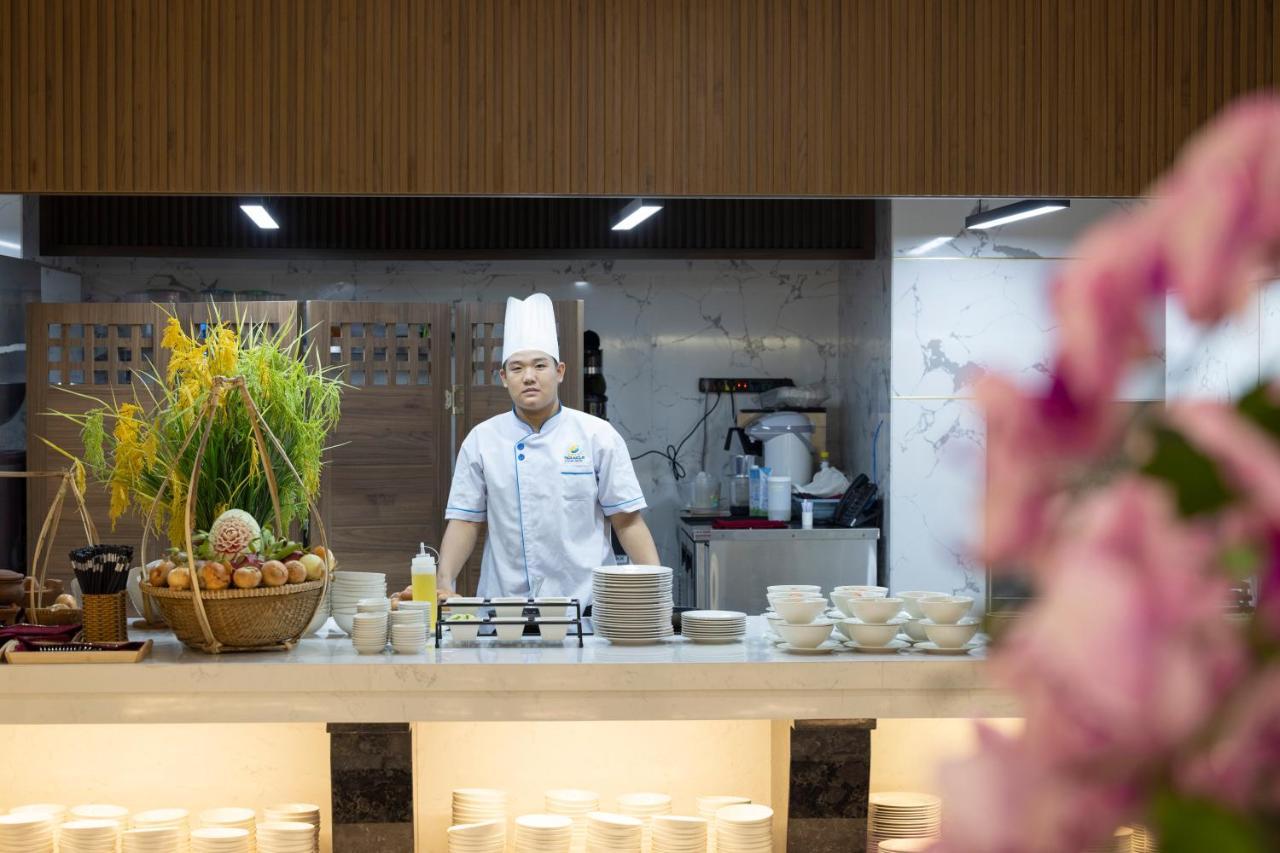 Hotel Miracle Luxury Nha Trang Exterior foto