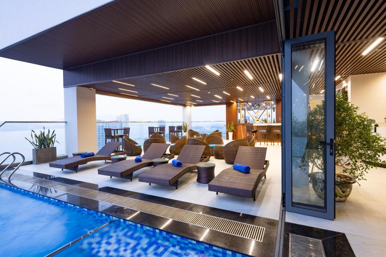 Hotel Miracle Luxury Nha Trang Exterior foto