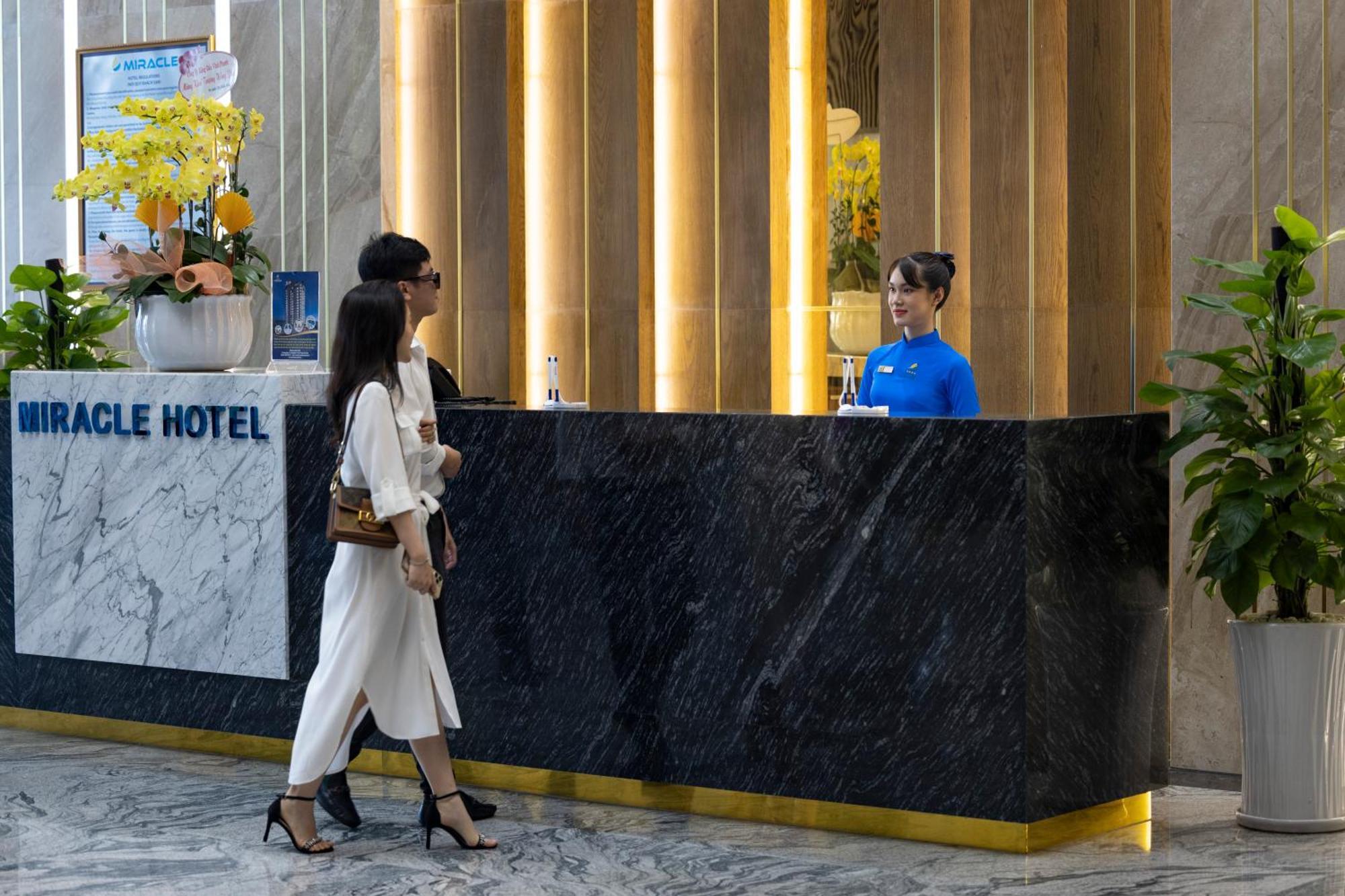 Hotel Miracle Luxury Nha Trang Exterior foto